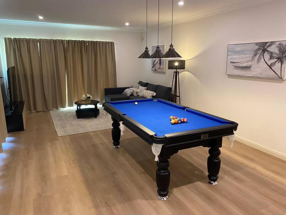 Large Luxury House With Stunning Beach Views Mollymook Exteriér fotografie